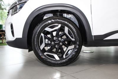 2023款 1.5L CVT尊贵版-外观-图片-有驾