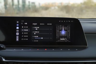 2025款 1.5T 300 DCT优雅版-内饰-图片-有驾