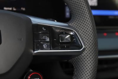 2025款 1.5T 300 DCT优雅版-内饰-图片-有驾