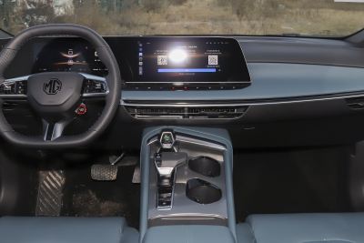 2025款 1.5T 300 DCT优雅版-内饰-图片-有驾