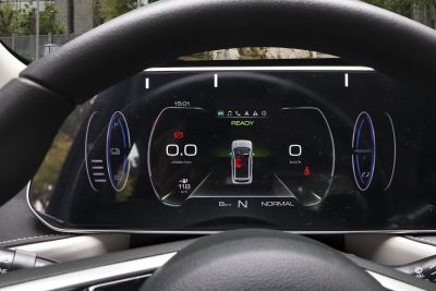 2022款 351km 舒适型 磷酸铁锂-内饰-图片-有驾