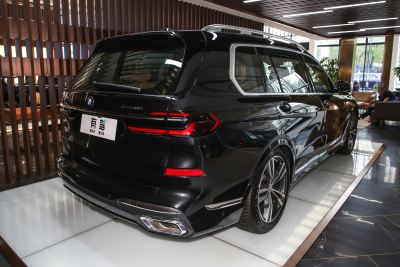 2024款 xDrive40i 尊享型M运动套装-外观-图片-有驾