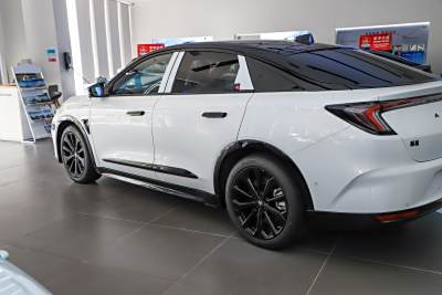 2025款 602三激光雷达版-外观-图片-有驾