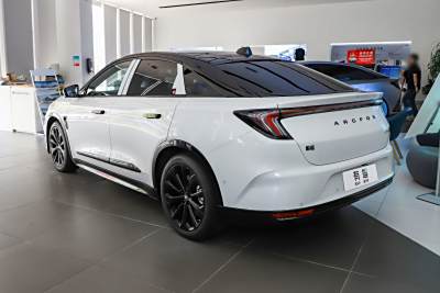 2025款 602三激光雷达版-外观-图片-有驾