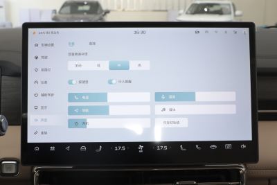 2025款 1.5TD 2DHT 豪华版 6座-内饰-图片-有驾