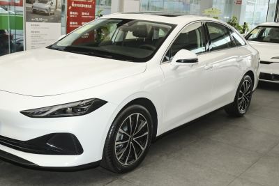 2025款 DMH 125km 世界冠军旗舰版-外观-图片-有驾