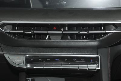 2025款 PLUS 1.4T 双离合高能版-内饰-图片-有驾