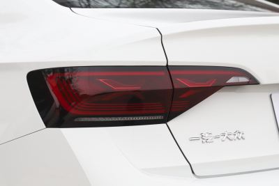 2026款 改款 3000万辆甄选款 300TSI DSG 超越版-外观-图片-有驾