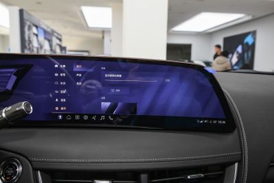 2025款 28T 赛道性能版-内饰-图片-有驾