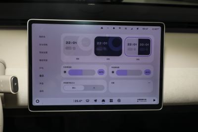 2025款 发光版-内饰-图片-有驾