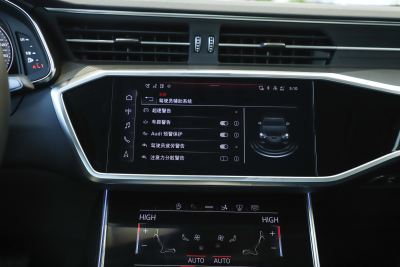 2025款 45 TFSI 臻选型-内饰-图片-有驾