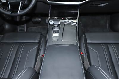 2025款 45 TFSI 臻选型-内饰-图片-有驾
