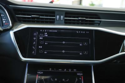 2025款 45 TFSI 臻选型-内饰-图片-有驾