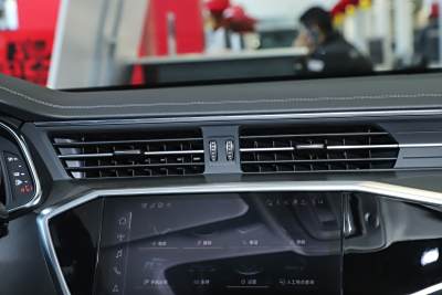 2025款 45 TFSI 臻选型-内饰-图片-有驾