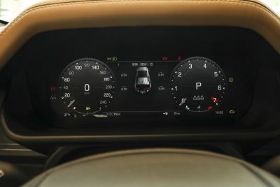 2025款 110 5.0T V8-内饰-图片-有驾