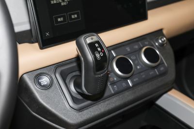 2025款 110 5.0T V8-内饰-图片-有驾