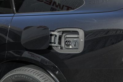 2025款 曜黑版 70kWh-外观-图片-有驾