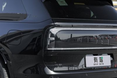 2025款 曜黑版 70kWh-外观-图片-有驾