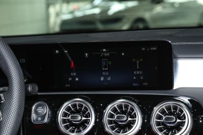 2024款 改款 AMG A 35 L 4MATIC-内饰-图片-有驾 2024款 改款 AMG A 35 L 4MATIC-内饰-图片-有驾