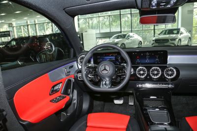 2024款 改款 AMG A 35 L 4MATIC-内饰-图片-有驾 2024款 改款 AMG A 35 L 4MATIC-内饰-图片-有驾