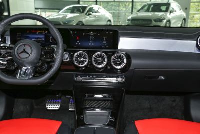 2024款 改款 AMG A 35 L 4MATIC-内饰-图片-有驾 2024款 改款 AMG A 35 L 4MATIC-内饰-图片-有驾