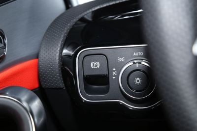 2024款 改款 AMG A 35 L 4MATIC-内饰-图片-有驾 2024款 改款 AMG A 35 L 4MATIC-内饰-图片-有驾
