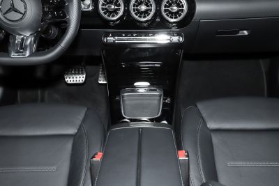 2024款 改款 AMG A 35 L 4MATIC-内饰-图片-有驾 2024款 改款 AMG A 35 L 4MATIC-内饰-图片-有驾