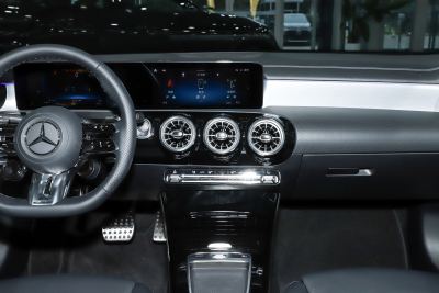 2024款 改款 AMG A 35 L 4MATIC-内饰-图片-有驾 2024款 改款 AMG A 35 L 4MATIC-内饰-图片-有驾
