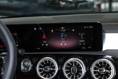 2024款 改款 AMG A 35 L 4MATIC-内饰-图片-有驾 2024款 改款 AMG A 35 L 4MATIC-内饰-图片-有驾