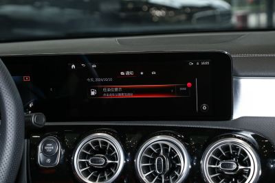 2024款 改款 AMG A 35 L 4MATIC-内饰-图片-有驾 2024款 改款 AMG A 35 L 4MATIC-内饰-图片-有驾