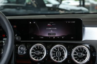 2024款 改款 AMG A 35 L 4MATIC-内饰-图片-有驾 2024款 改款 AMG A 35 L 4MATIC-内饰-图片-有驾