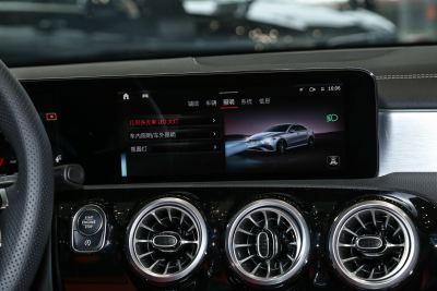 2024款 改款 AMG A 35 L 4MATIC-内饰-图片-有驾 2024款 改款 AMG A 35 L 4MATIC-内饰-图片-有驾