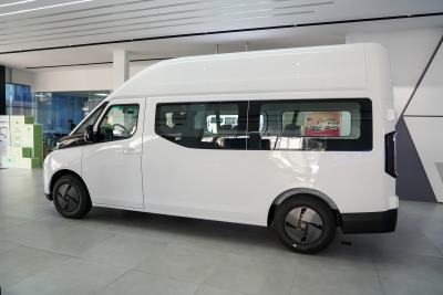 2024款 智富版中轴中顶83kWh-外观-图片-有驾