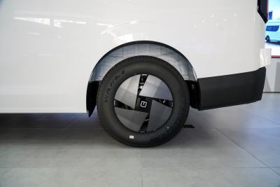 2024款 智富版中轴中顶83kWh-外观-图片-有驾
