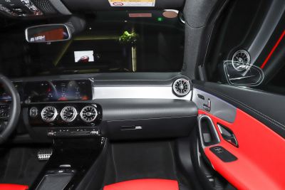 2025款 AMG A 35 L 4MATIC-内饰-图片-有驾 2025款 AMG A 35 L 4MATIC-内饰-图片-有驾