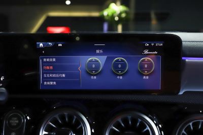 2025款 AMG A 35 L 4MATIC-内饰-图片-有驾 2025款 AMG A 35 L 4MATIC-内饰-图片-有驾