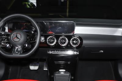 2025款 AMG A 35 L 4MATIC-内饰-图片-有驾 2025款 AMG A 35 L 4MATIC-内饰-图片-有驾