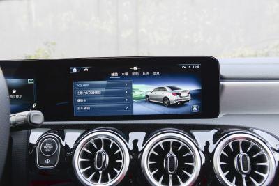 2025款 AMG A 35 L 4MATIC-内饰-图片-有驾 2025款 AMG A 35 L 4MATIC-内饰-图片-有驾