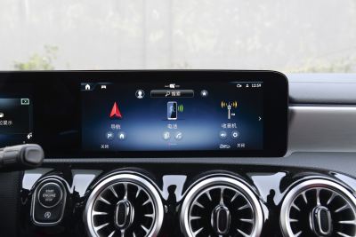 2025款 AMG A 35 L 4MATIC-内饰-图片-有驾 2025款 AMG A 35 L 4MATIC-内饰-图片-有驾