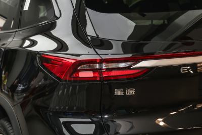 2026款 300T 两驱超越版-外观-图片-有驾