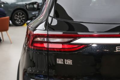 2026款 300T 两驱超越版-外观-图片-有驾