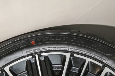 2026款 300T 两驱超越版-外观-图片-有驾