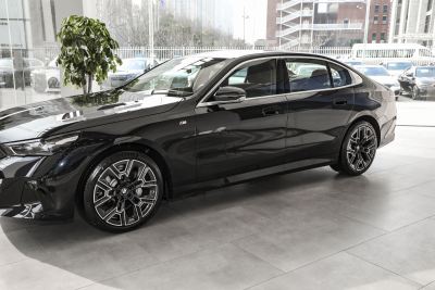 2024款 530Li 尊享型 M运动套装-外观-图片-有驾