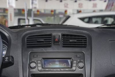 2019款 1.5L手动实用型II 国VI-内饰-图片-有驾