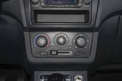 2019款 1.5L手动实用型II 国VI-内饰-图片-有驾