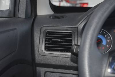 2019款 1.5L手动实用型II 国VI-内饰-图片-有驾