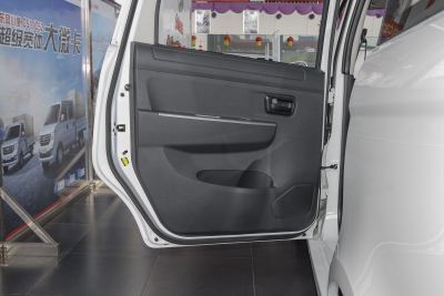 2019款 1.5L手动实用型II 国VI-内饰-图片-有驾