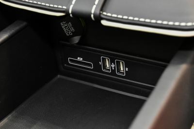 2020款 DBS Superleggera V12 Volante-内饰-图片-有驾