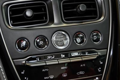 2020款 DBS Superleggera V12 Volante-内饰-图片-有驾
