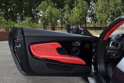 2020款 DBS Superleggera V12 Volante-内饰-图片-有驾